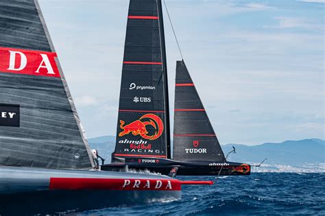 LUNA ROSSA LAUNCHED IN BARCELONA 